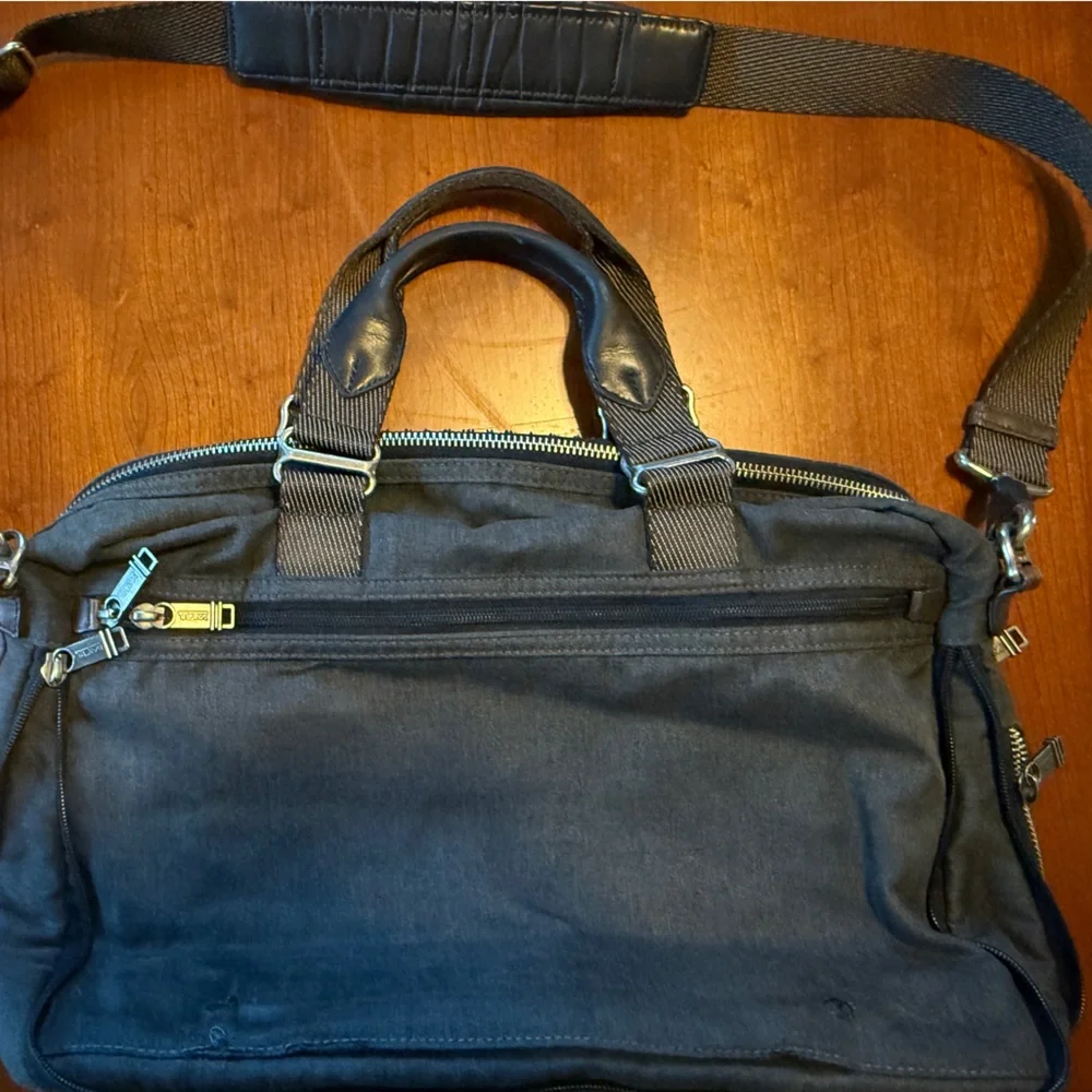 Tumi Alpha Bravo 